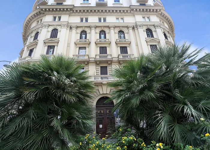 Piazza Bovio 22