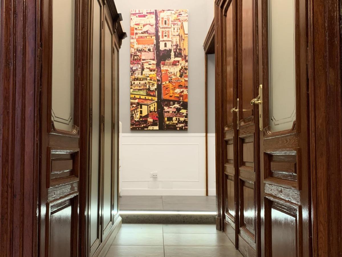 Piazza Bovio 22 Guest house 3*