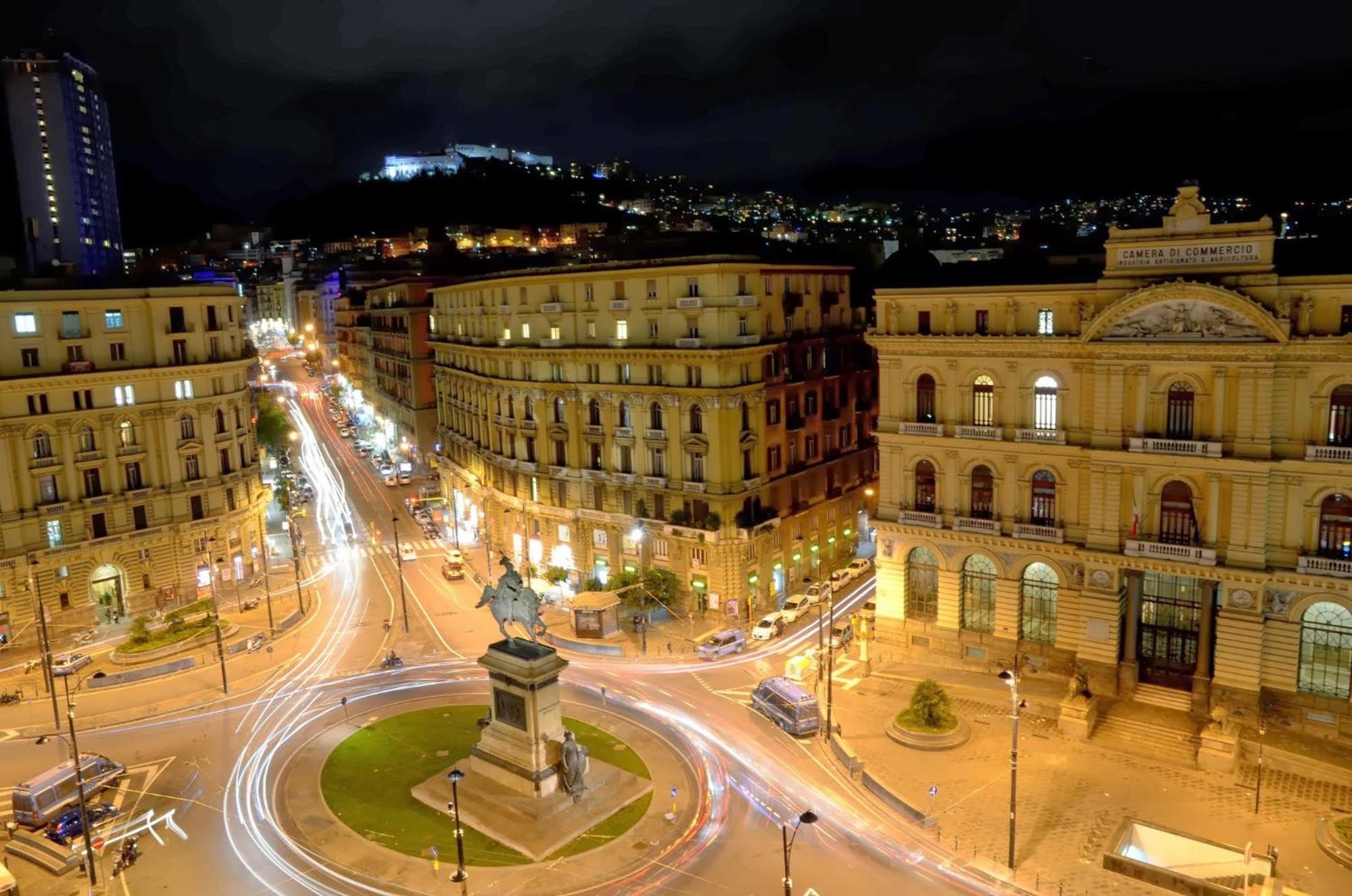 Guest house Piazza Bovio 22 3*